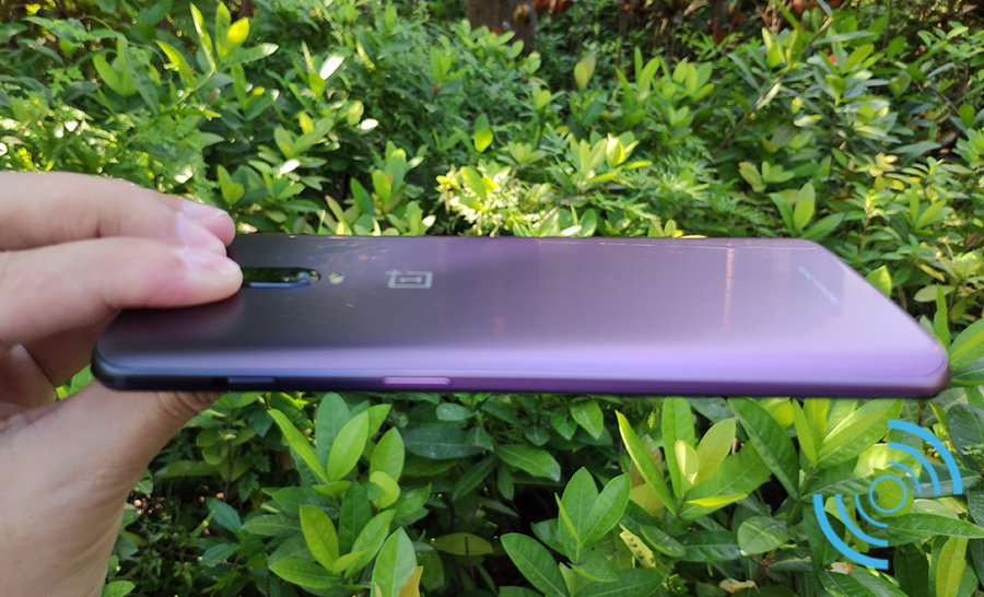 OnePlus 6T Thunder Purple: eccolo in alcune foto dal vivo