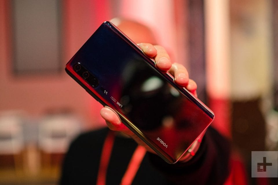 Huawei P30 svelato in alcuni scatti ad MWC 2019