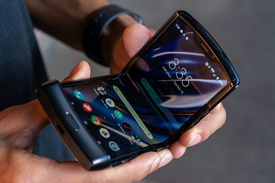 Motorola RAZR sarà il punto di partenza per gli smartphone pieghevoli?