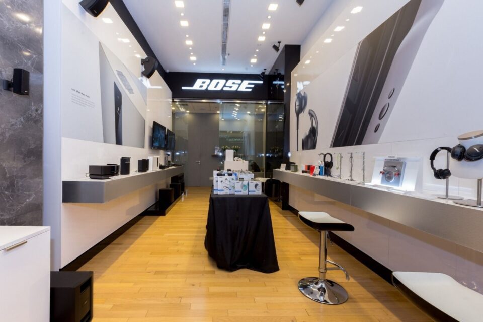 Bose annuncia la chiusura dei suoi store in Europa