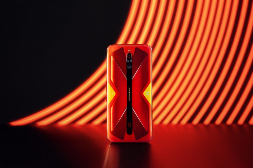 Red Magic 5G Hot Rod Red finalmente disponibile al pre-order
