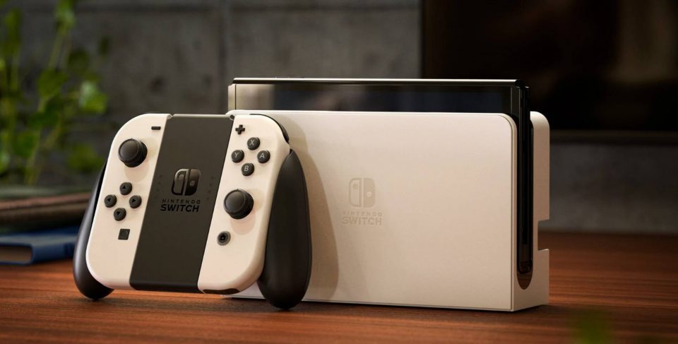 Nintendo Switch OLED è ufficiale ma non è il modello Pro che tutti si aspettavano