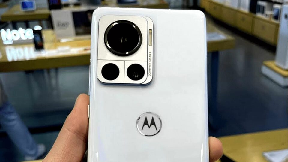Motorola Edge X30 Pro appare su Geegbench: confermato lo Snapdragon 8+ Gen 1