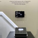 Samsung presenta il primo display OLED al mondo con sensore di impronte e battito cardiaco integrati