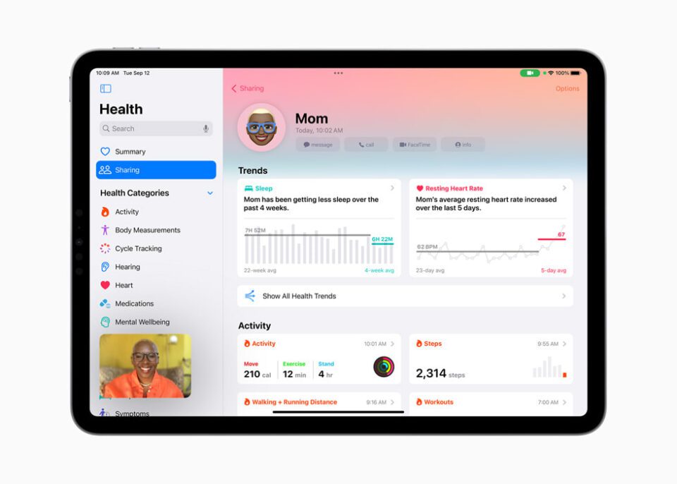 Nell’app Salute l’utente può condividere i propri dati sulla salute in modo sicuro, e ricevere importanti notifiche sulle condizioni delle persone care.